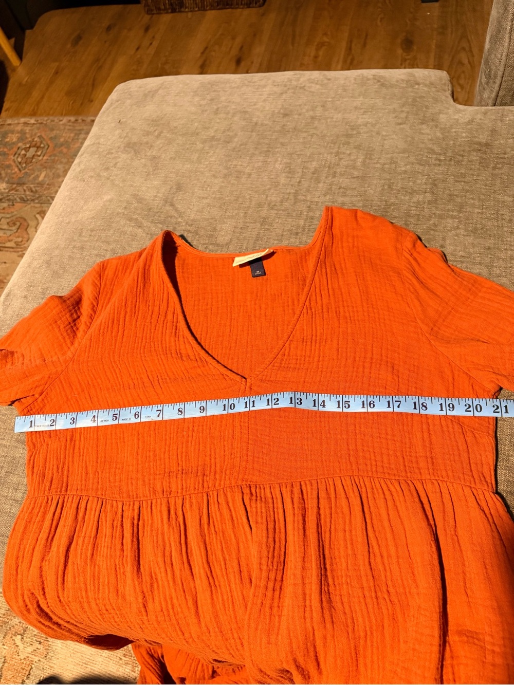Universal Thread Women's Bell Long Sleeve Tiered Gauze Dress. V-neck size M - Picture 8 of 9